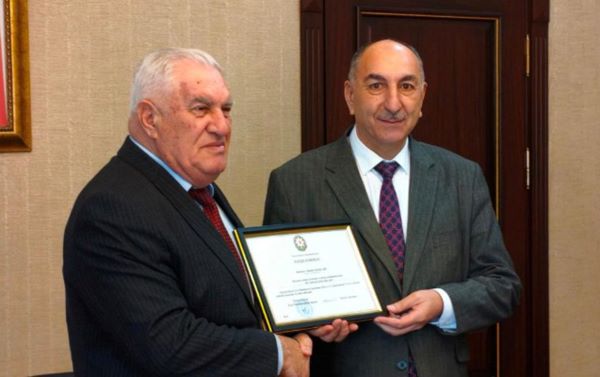 İcra başçısı bir ay əvvəl təyin etdiyi köməkçisini vəzifədən azad edib