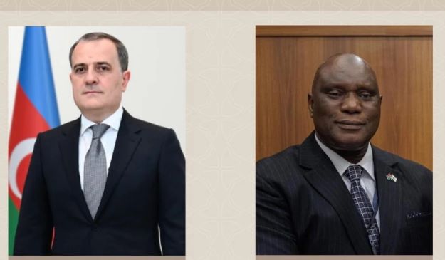 Ceyhun Bayramov  Qambiya XİN başçısı ilə telefonda müzakirə aparıb