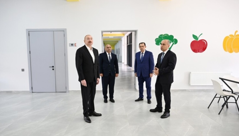 İlham Əliyev Lənkəran Dövlət Peşə Təhsil Mərkəzinin açılışında iştirak edib