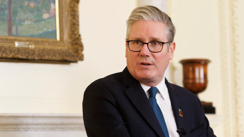 Starmerin kabineti “çat verməyə” başlayıb